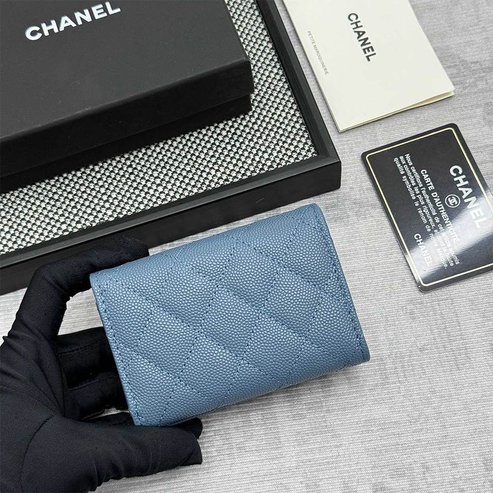 Ch**el Matelasse Classic Small Flap Tri-fold wallet
