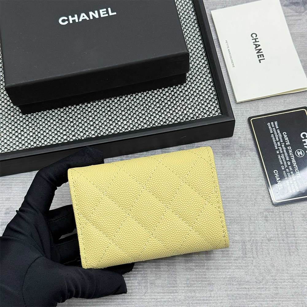 Ch**el Matelasse Classic Small Flap Tri-fold wallet