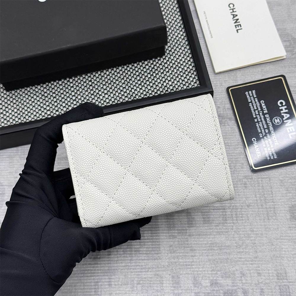 Ch**el Matelasse Classic Small Flap Tri-fold wallet