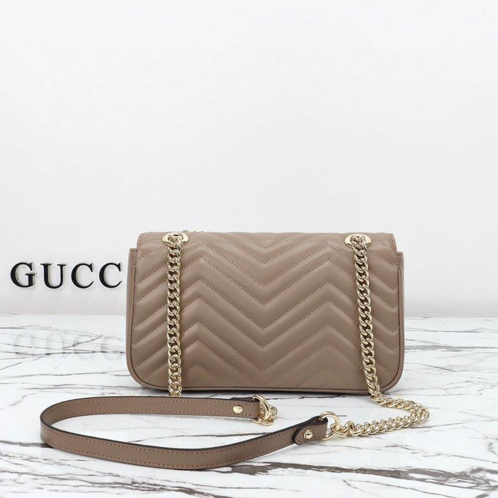 GG Marmont medium shoulder bag