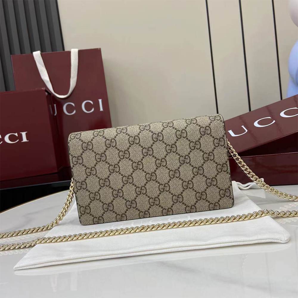 Bi-color GG Marmont wallet on chain
