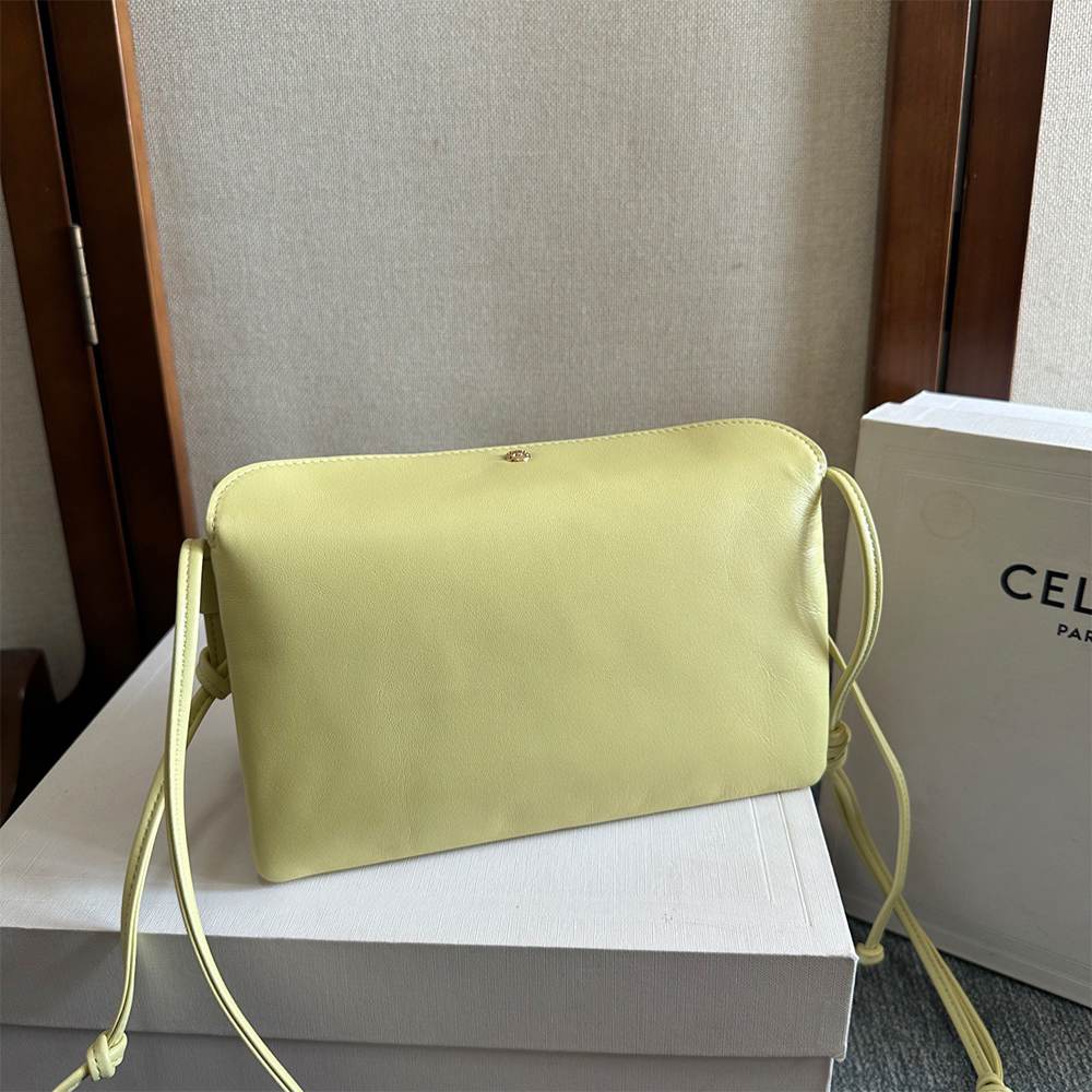 Ce1i*e TRIO FLAP IN Smooth Lambskin(HIGH-END GRADE)
