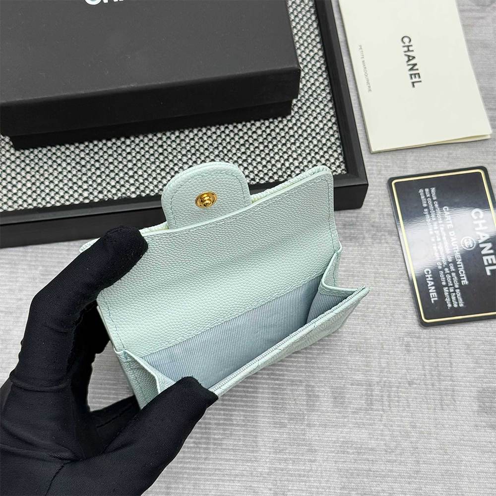 Ch**el Matelasse Classic Small Flap Tri-fold wallet