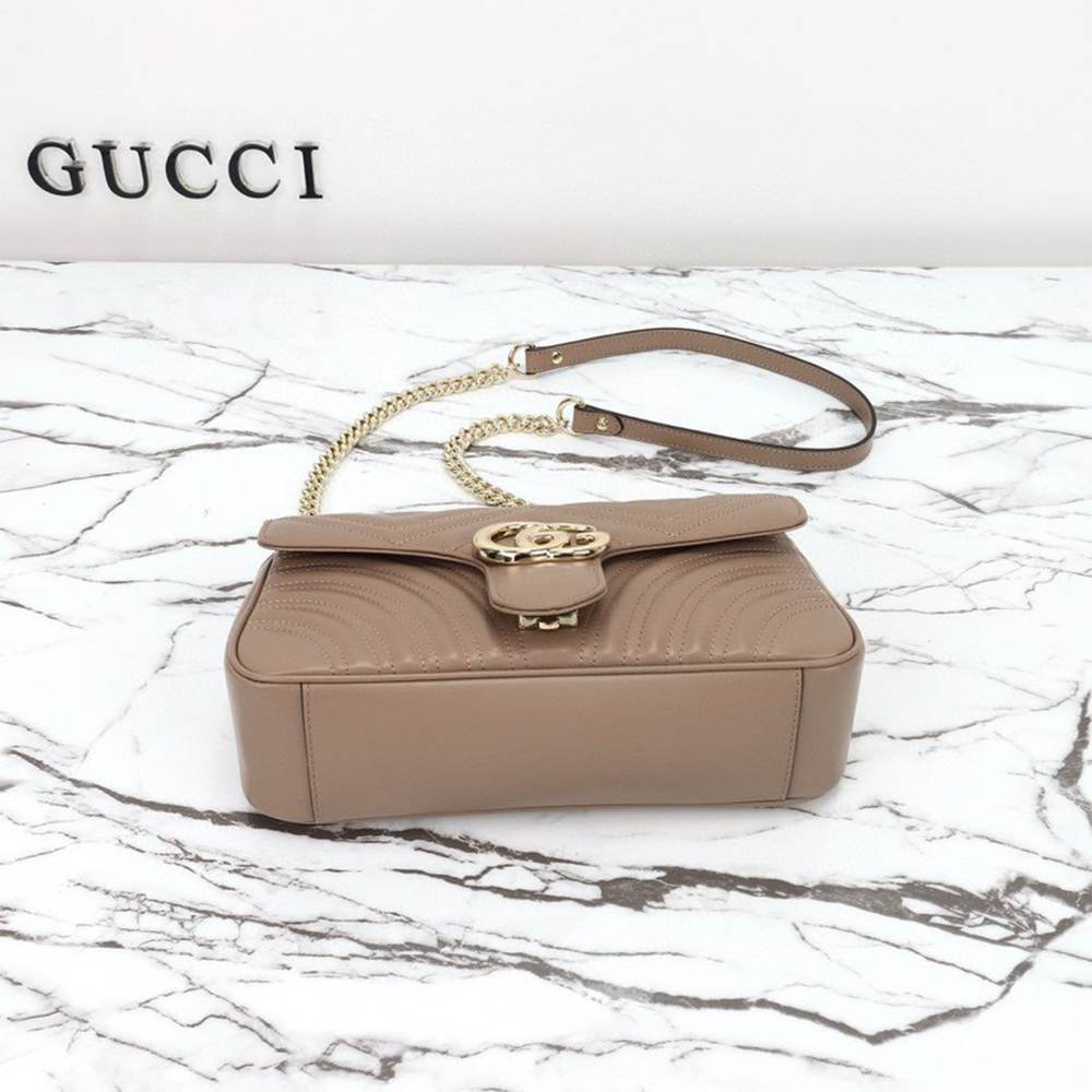 GG Marmont medium shoulder bag