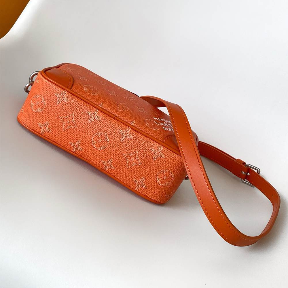 LV Trocadéro Wearable Wallet