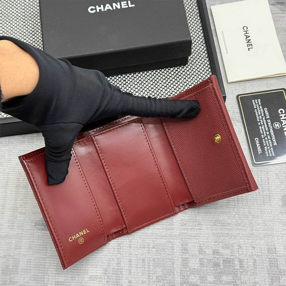 Ch**el Matelasse Classic Small Flap Tri-fold wallet