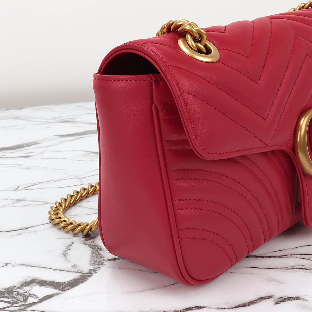 GG Marmont medium shoulder bag