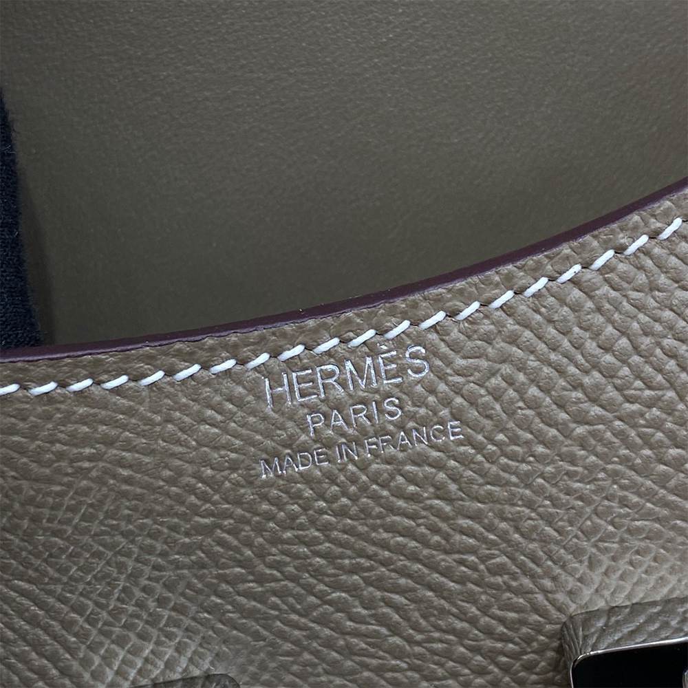 H**me5 Constance Slim wallet(HIGH-END GRADE)