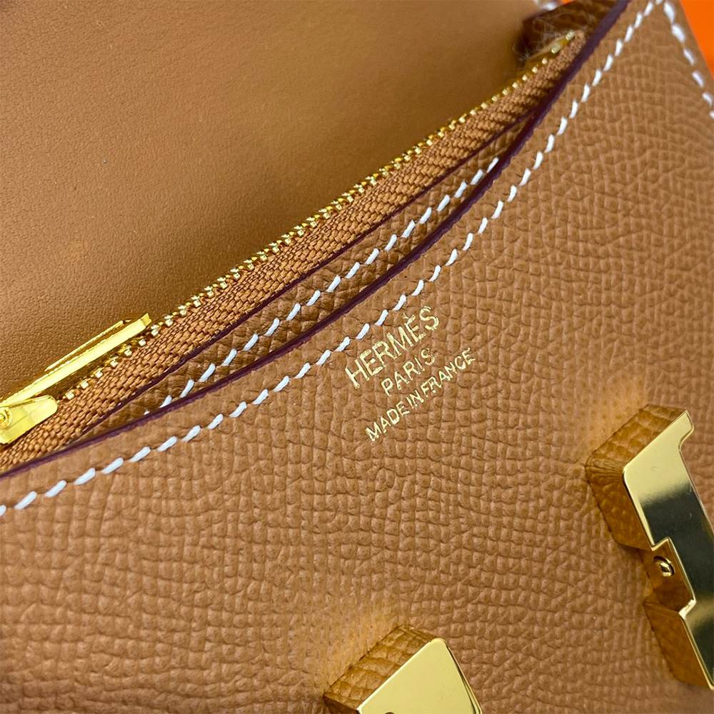 H**me5 Constance Slim wallet(HIGH-END GRADE)
