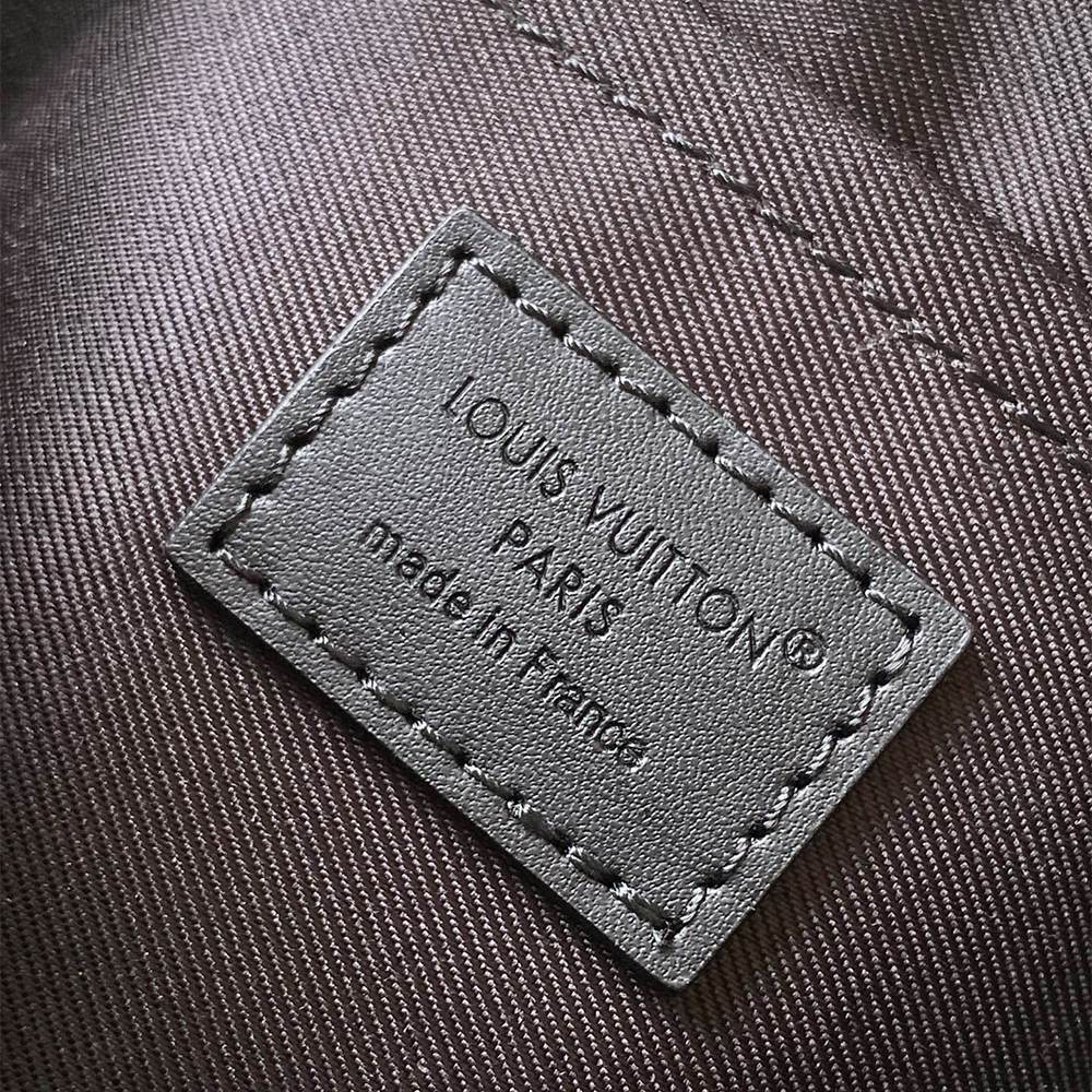 LV Trocadéro Wearable Wallet