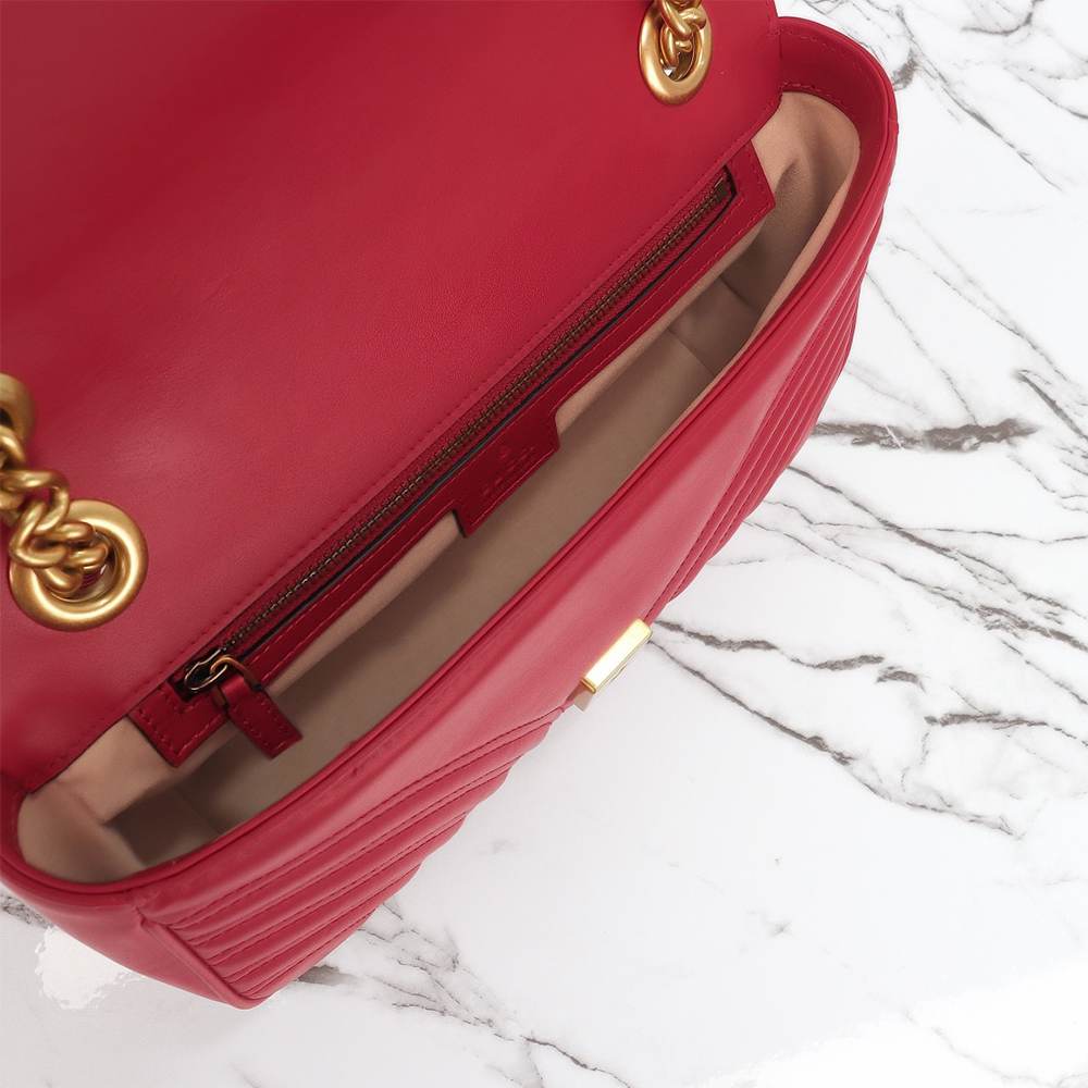 GG Marmont medium shoulder bag