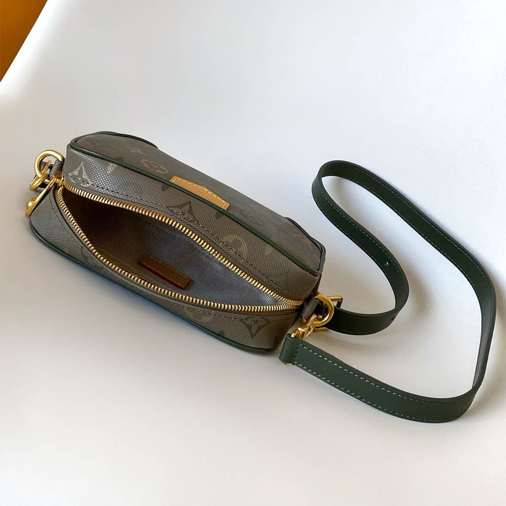 LV Trocadéro Wearable Wallet