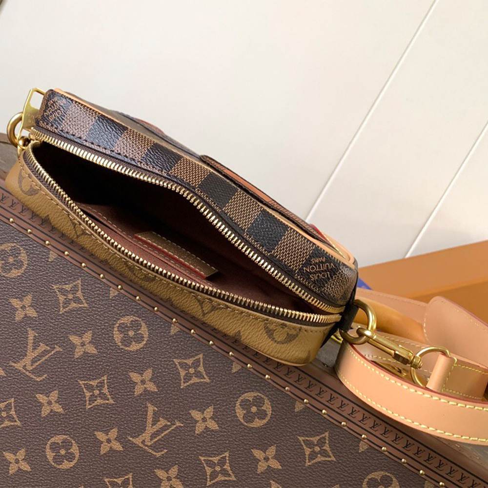 LV Trocadéro Wearable Wallet