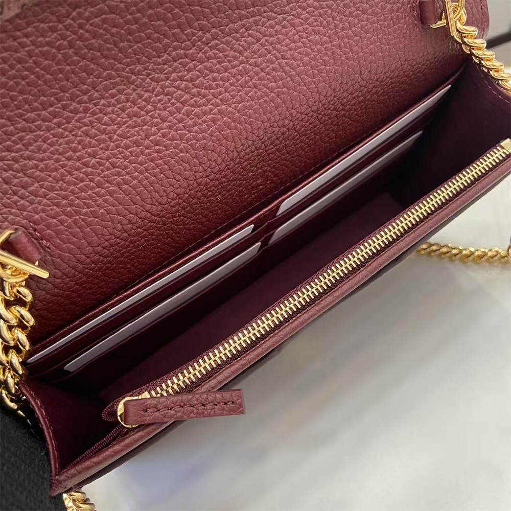 GG Marmont wallet on chain