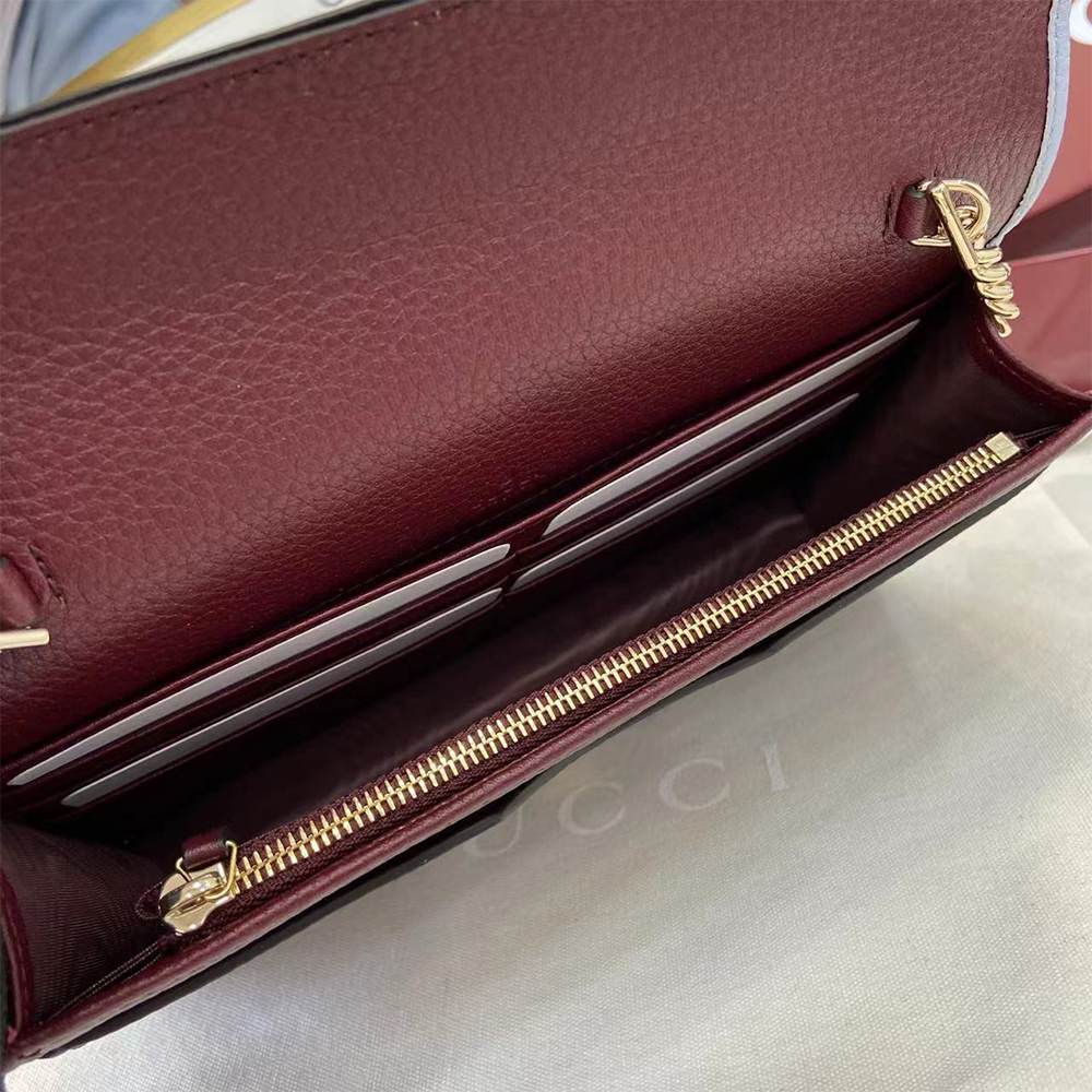 GG Marmont wallet on chain