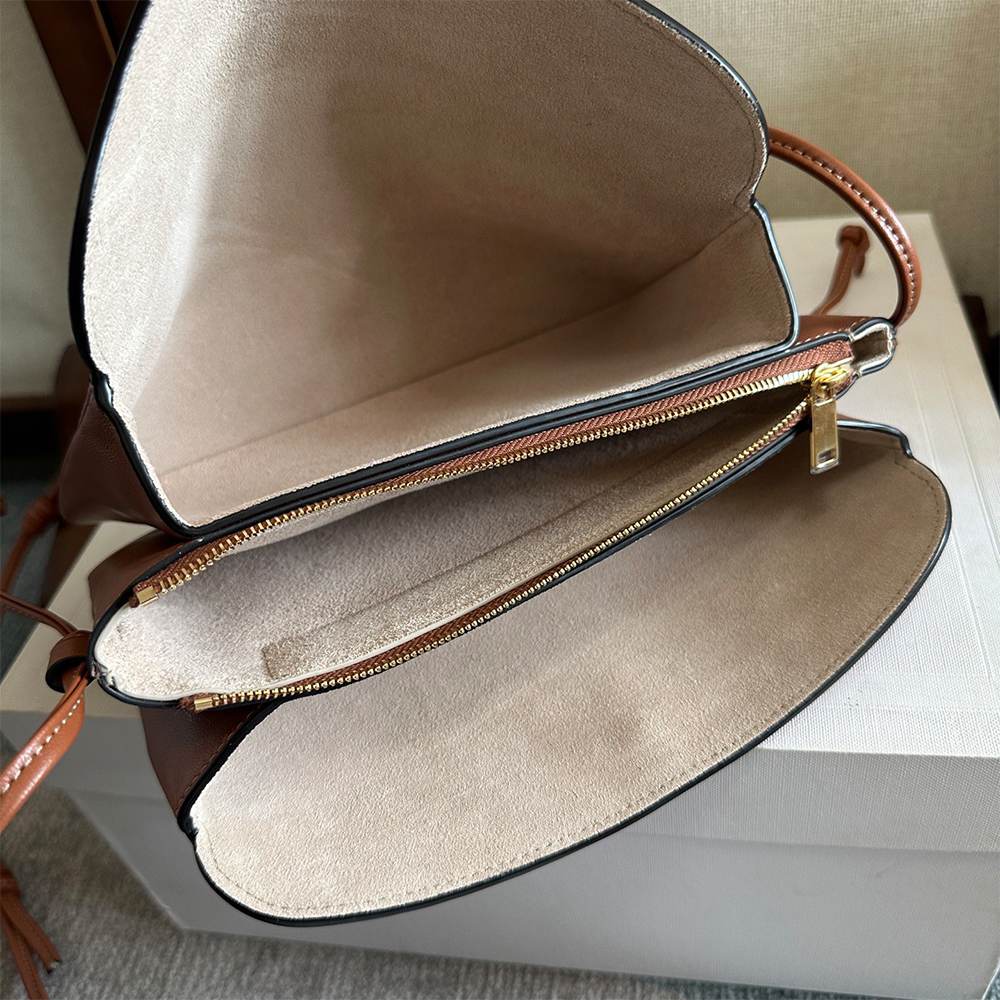 Ce1i*e TRIO FLAP IN Smooth Lambskin(HIGH-END GRADE)
