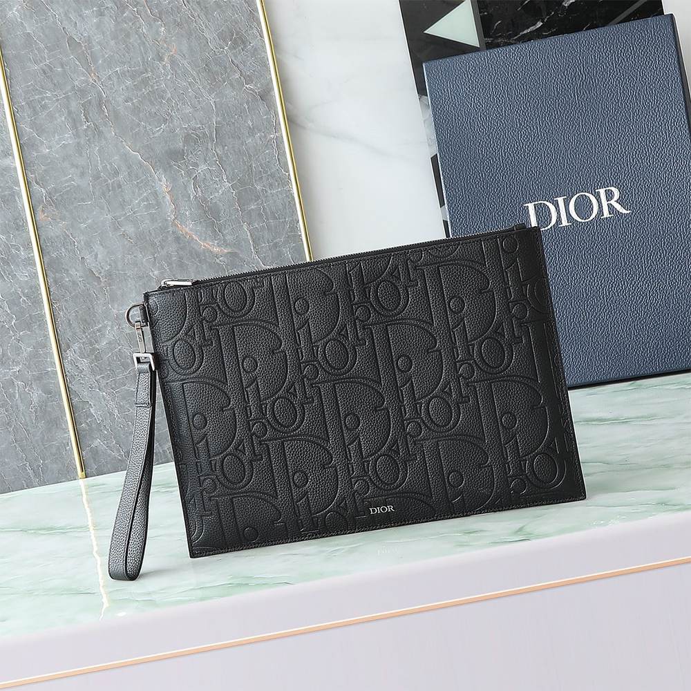 D10r A4 Pouch