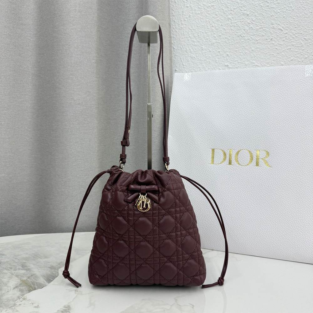 D10r AD10rable Mini Bucket Bag