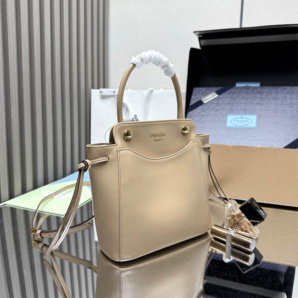 Pra*a Carry mini leather handbag(HIGH-END GRADE)