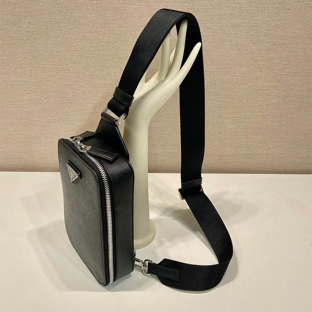 Pra*a Brique Saffiano leather bag