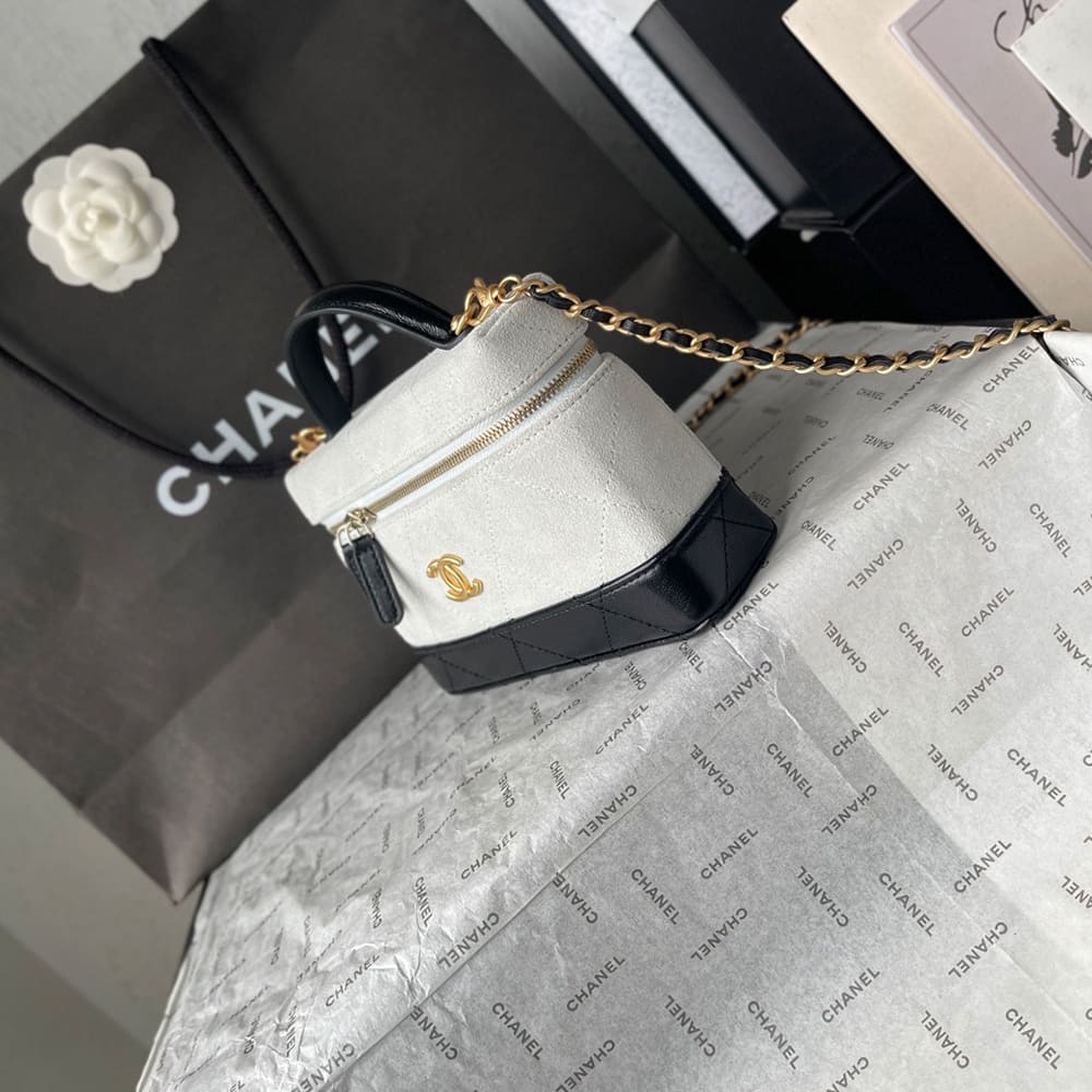 Ch**el Vanity with Chain(HIGH-END GRADE)