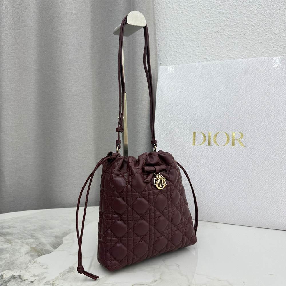 D10r AD10rable Mini Bucket Bag