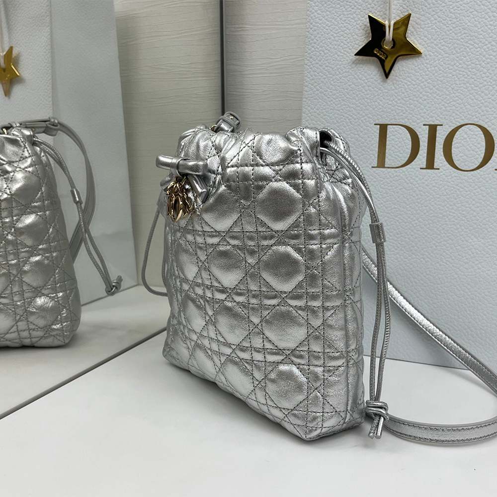 D10r AD10rable Mini Bucket Bag