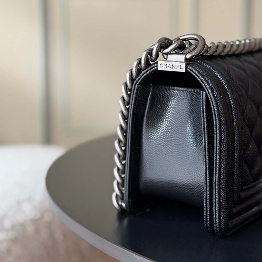Ch**el Small BOY Ch**el Handbag(HIGH-END GRADE)