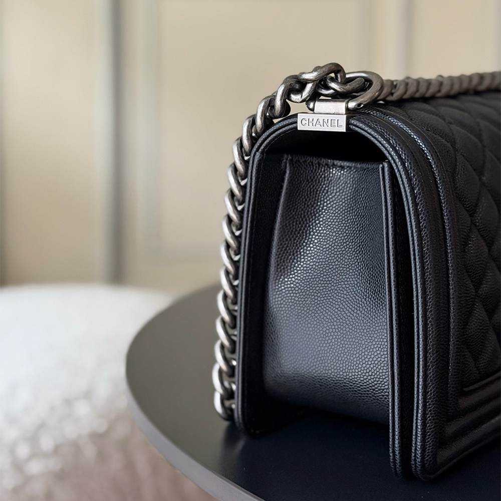 Ch**el BOY Ch**el Handbag(HIGH-END GRADE)