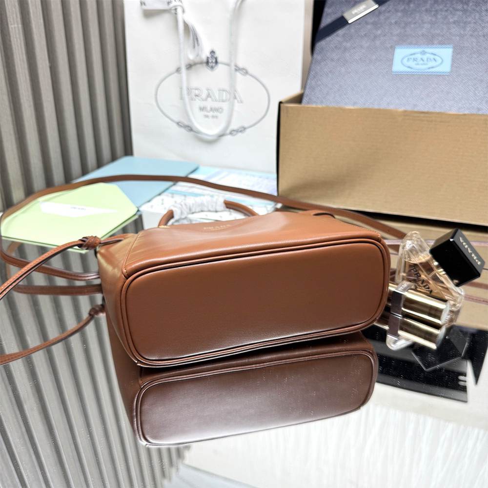Pra*a Carry mini leather handbag(HIGH-END GRADE)