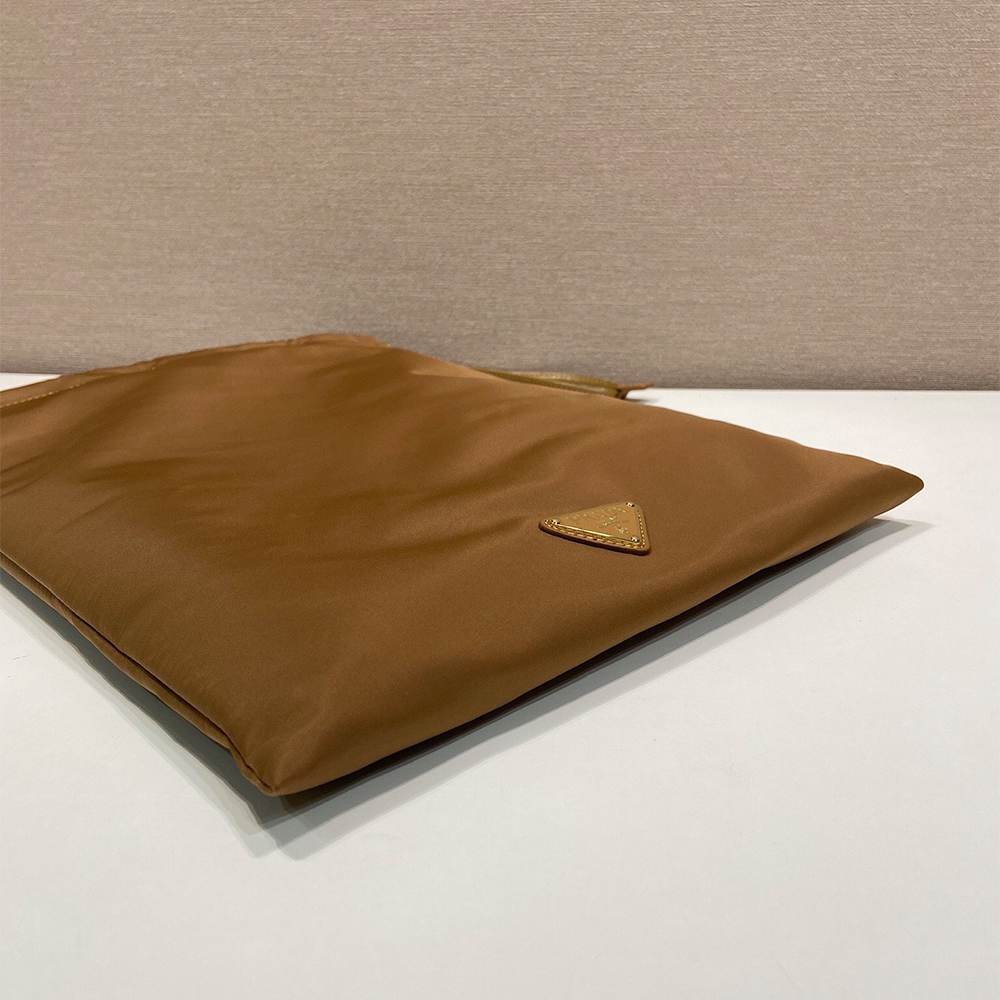 Pra*a Wish Re-Nylon pouch