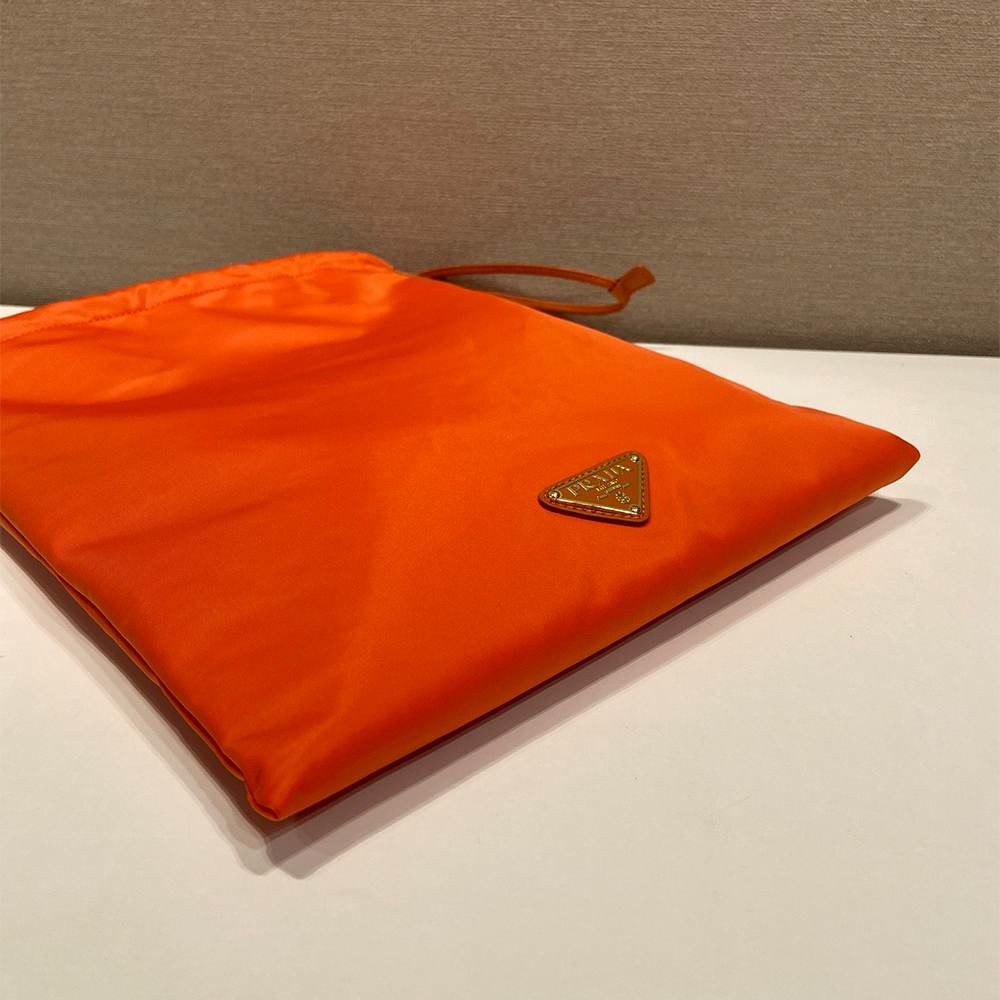 Pra*a Wish Re-Nylon pouch