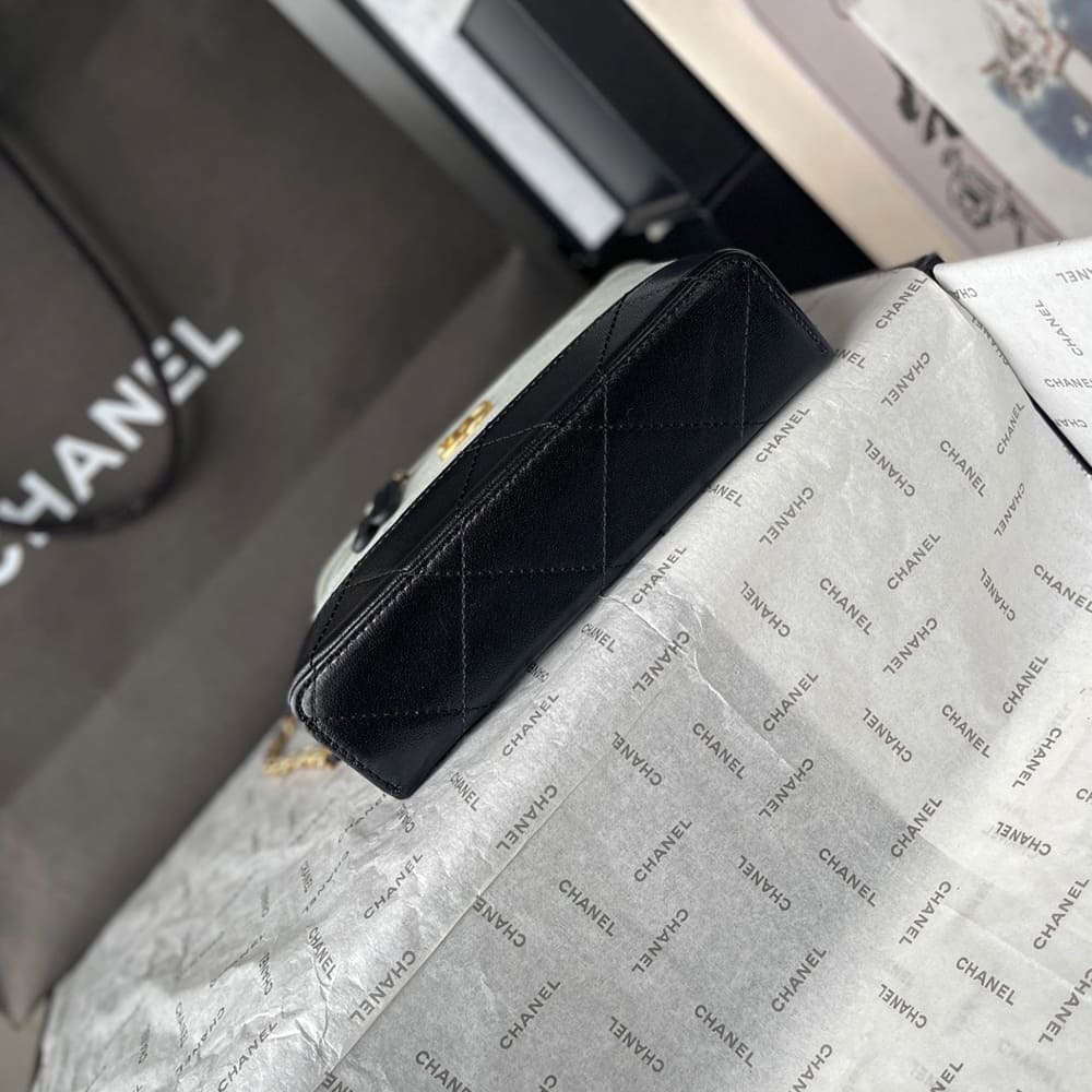 Ch**el Vanity with Chain(HIGH-END GRADE)