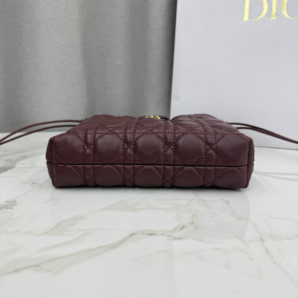 D10r AD10rable Mini Bucket Bag