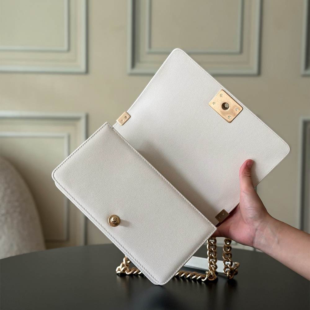 Ch**el BOY Ch**el Handbag(HIGH-END GRADE)