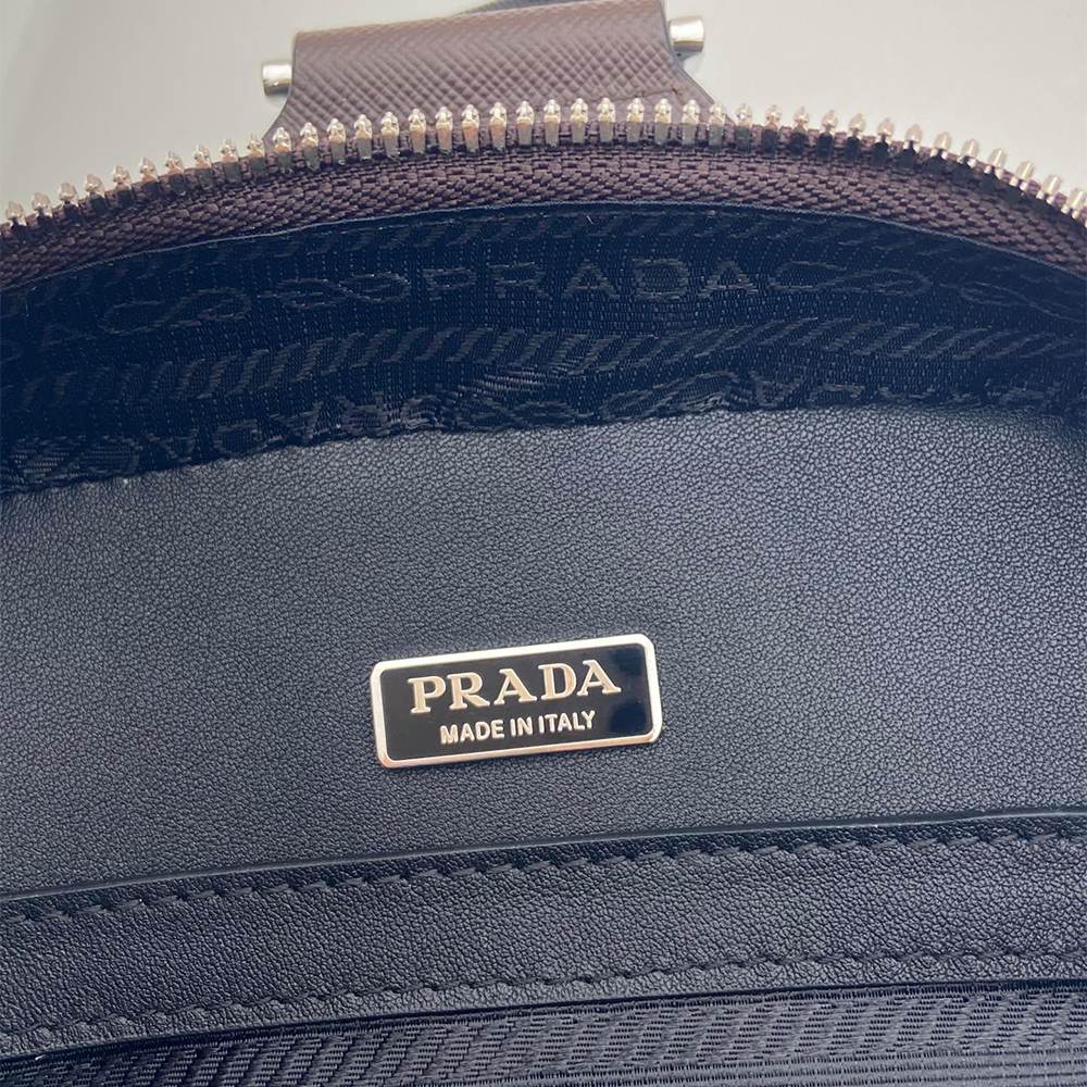 Pra*a Brique Saffiano leather bag
