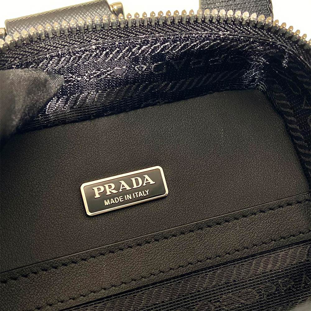 Pra*a Brique Saffiano leather bag