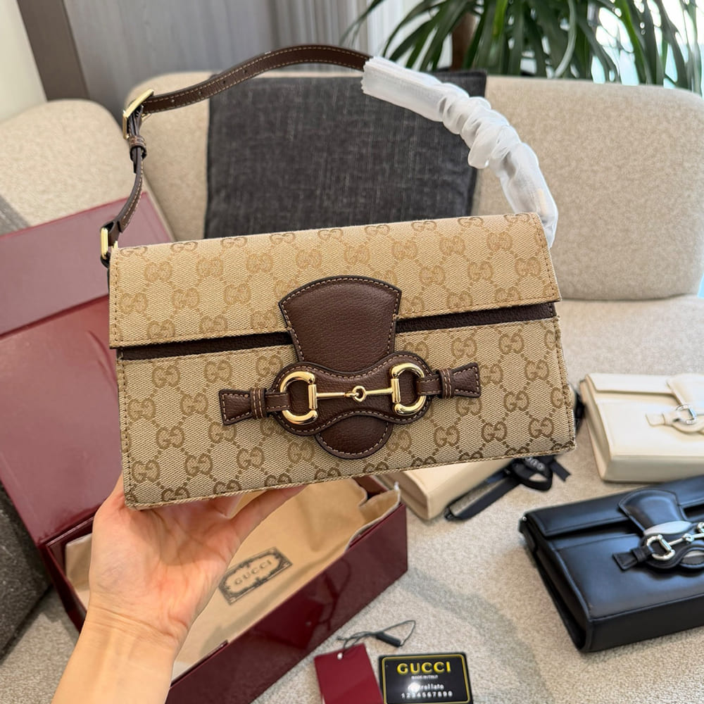 Gvc*1 Horsebit Ristretto medium shoulder bag