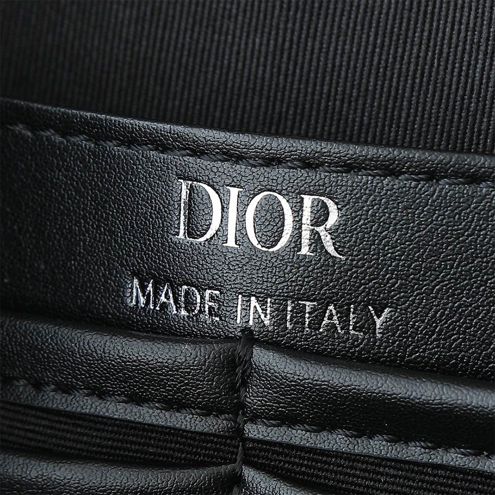 D10r A4 Pouch
