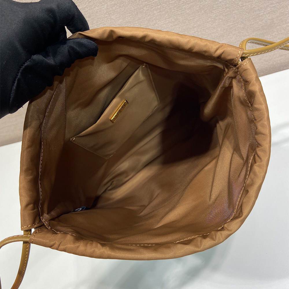 Pra*a Wish Re-Nylon pouch