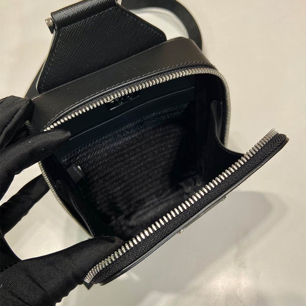 Pra*a Brique Saffiano leather bag