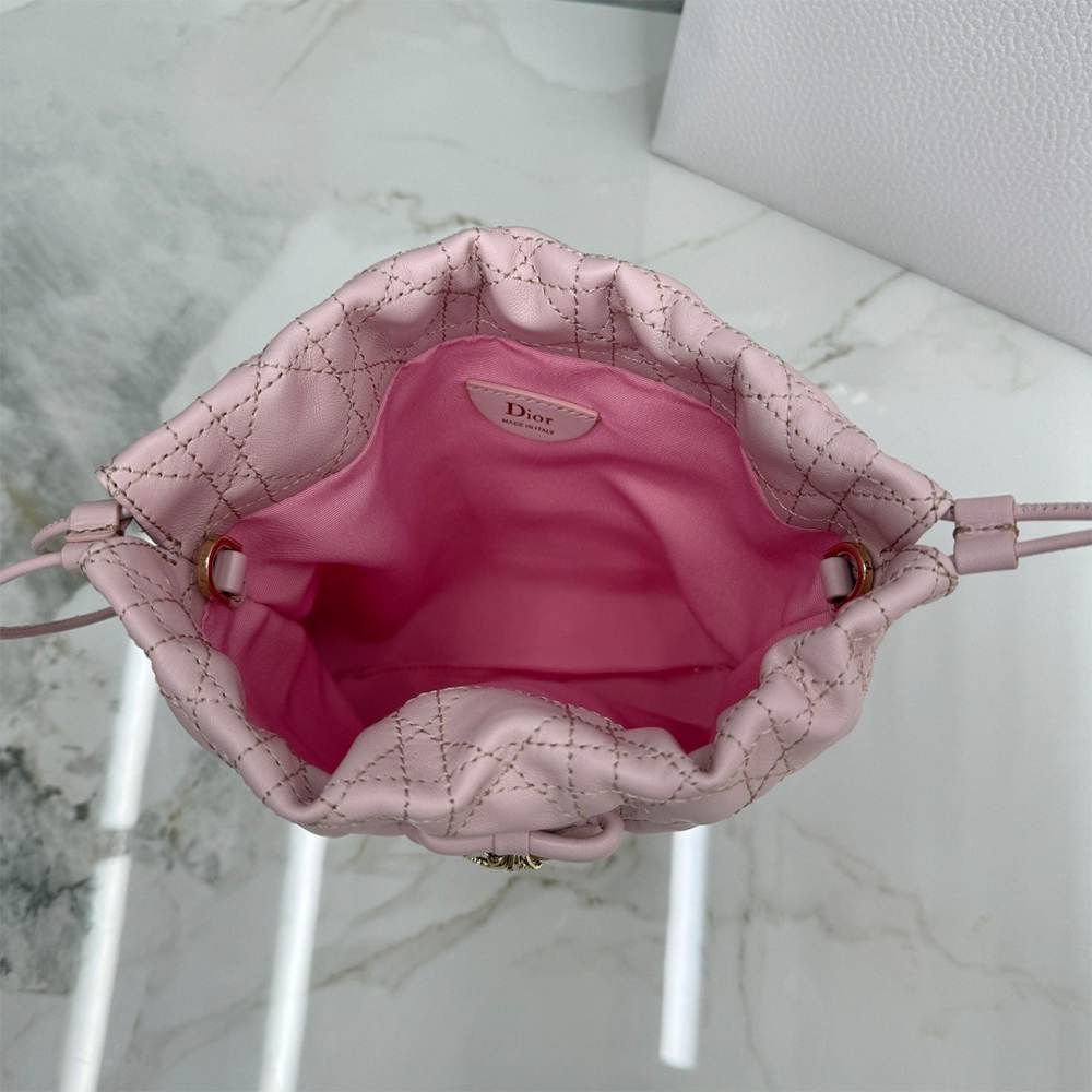 D10r AD10rable Mini Bucket Bag