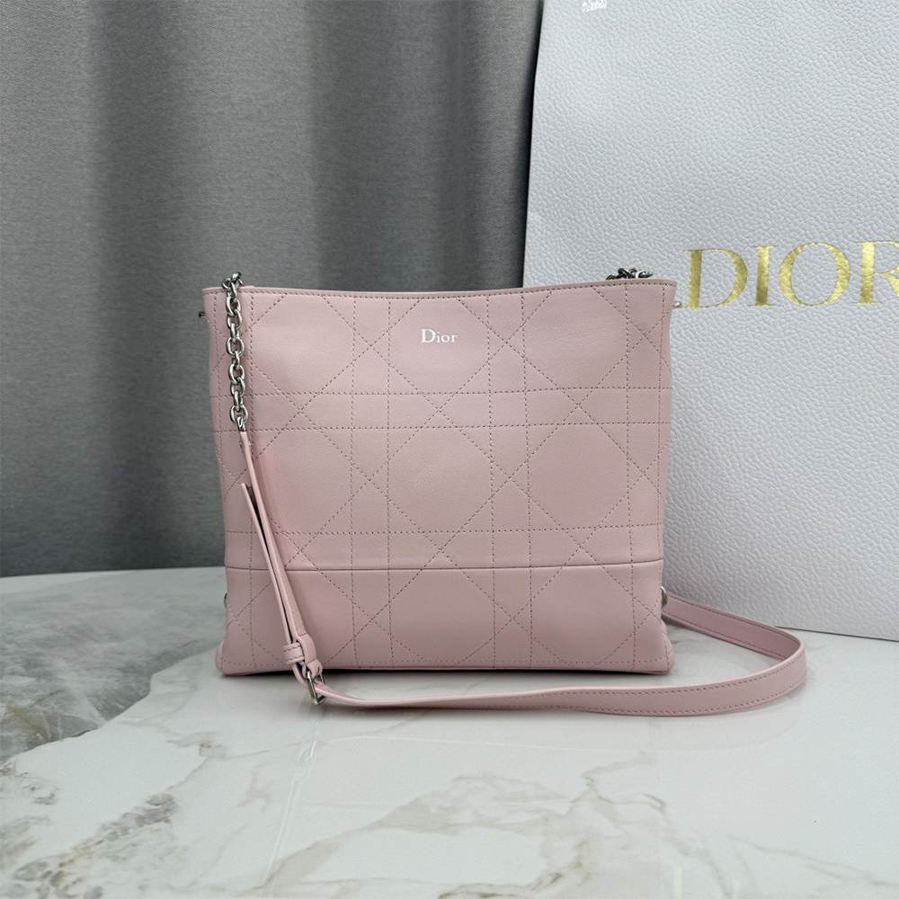 D10r Trianon Bag with Chain
