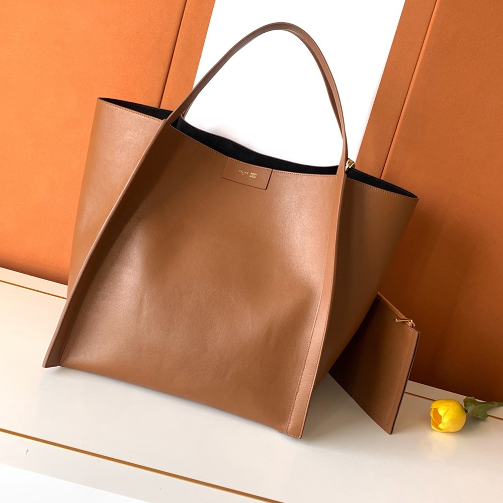 Ce1i*e MEDIUM CUBE BAG IN S*pPLE CALFSKIN(HIGH-END GRADE)