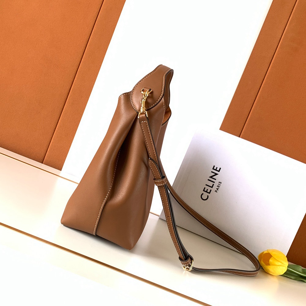 Ce1i*e SMALL HOBO IN S*pPLE SMOOTH CALFSKIN(HIGH-END GRADE)