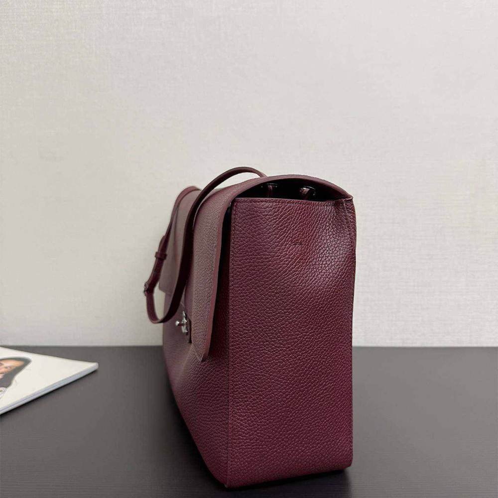 Ch**el Maxi Flapbag(HIGH-END GRADE)