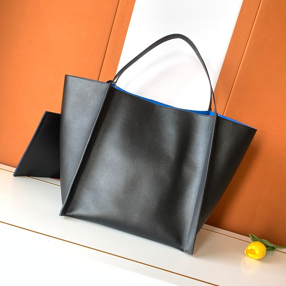 Ce1i*e MEDIUM CUBE BAG IN S*pPLE CALFSKIN(HIGH-END GRADE)
