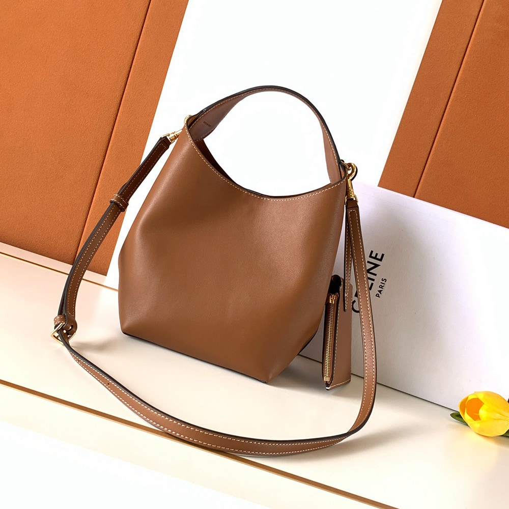 Ce1i*e SMALL HOBO IN S*pPLE SMOOTH CALFSKIN(HIGH-END GRADE)