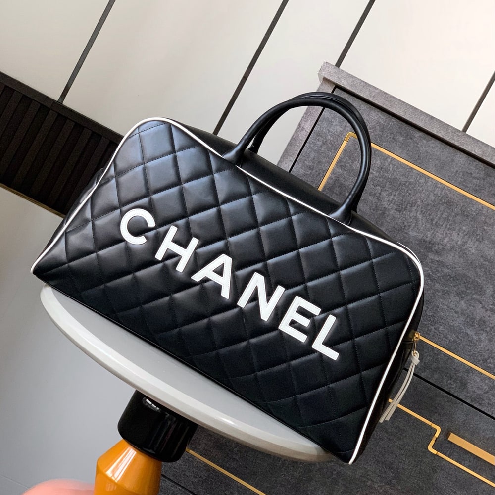 Ch**el Vintage Logo Bowler Bag(HIGH-END GRADE)