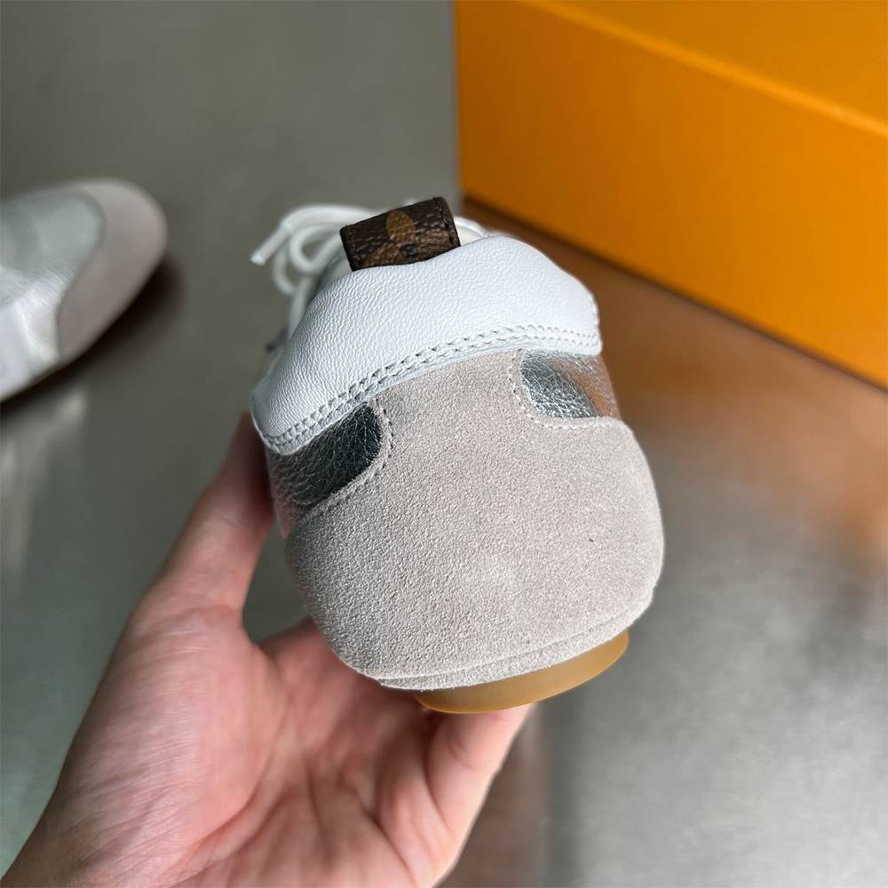 LV Sneakerina